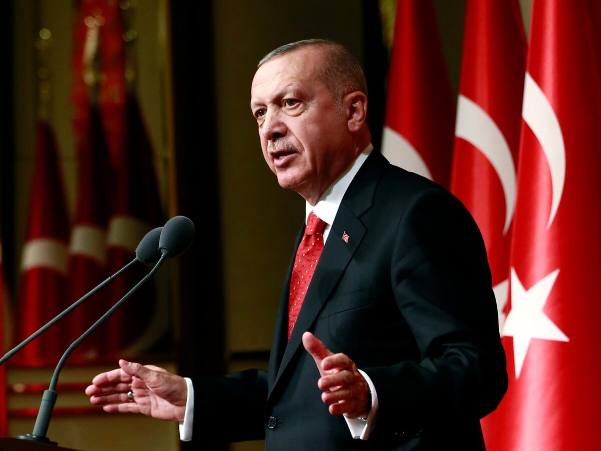 Recep Erdogan a câștigat primul tur al alegerilor prezidențiale din Turcia