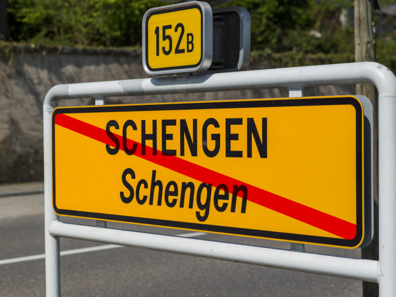 Aderarea la Schengen este susținută oficial de Comisia Europeană