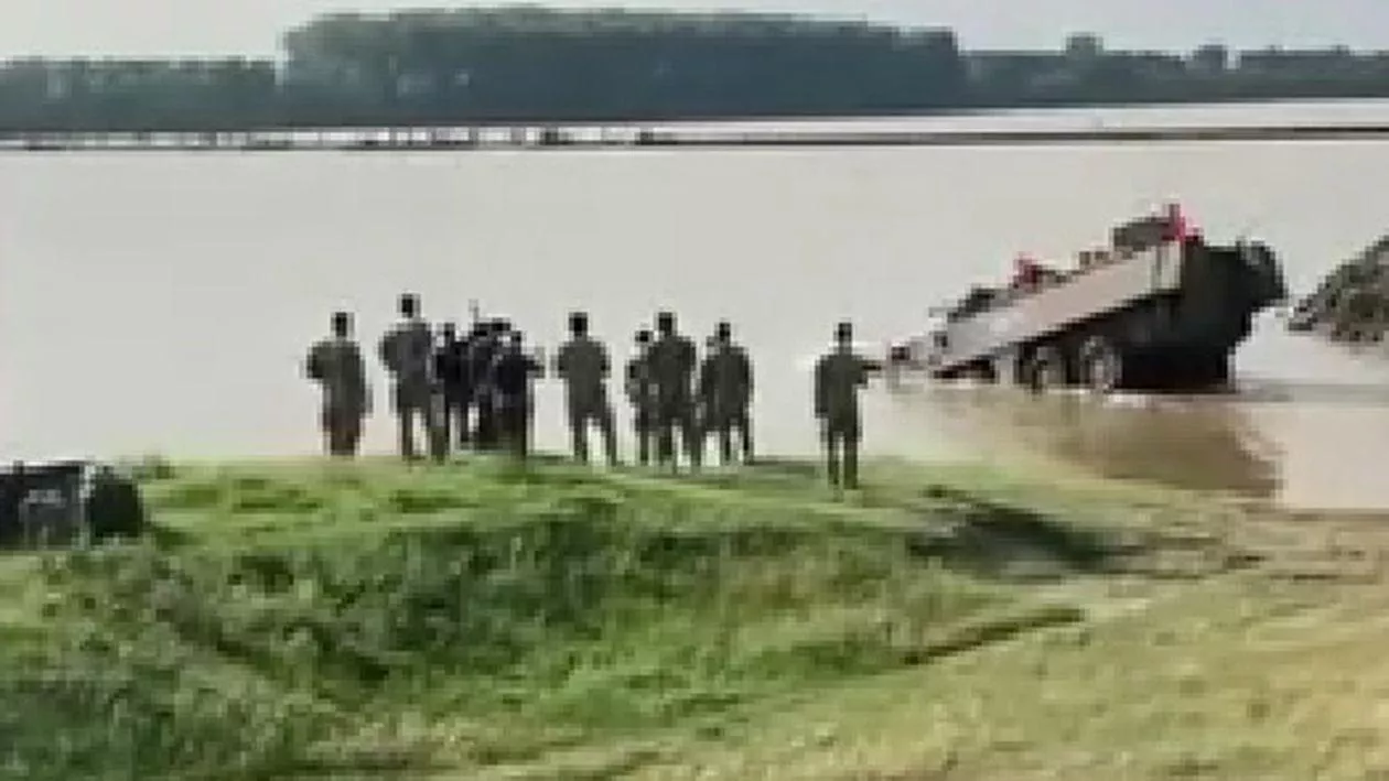 Un transportor blindat Piranha 3C s-a scufundat în Dunăre