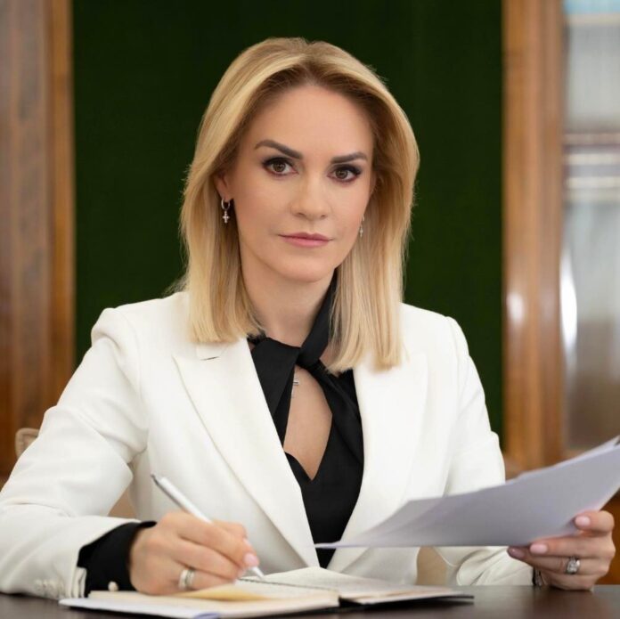 Liderii PSD se gândesc să îi retragă sprijinul politic Gabrielei Firea, luni