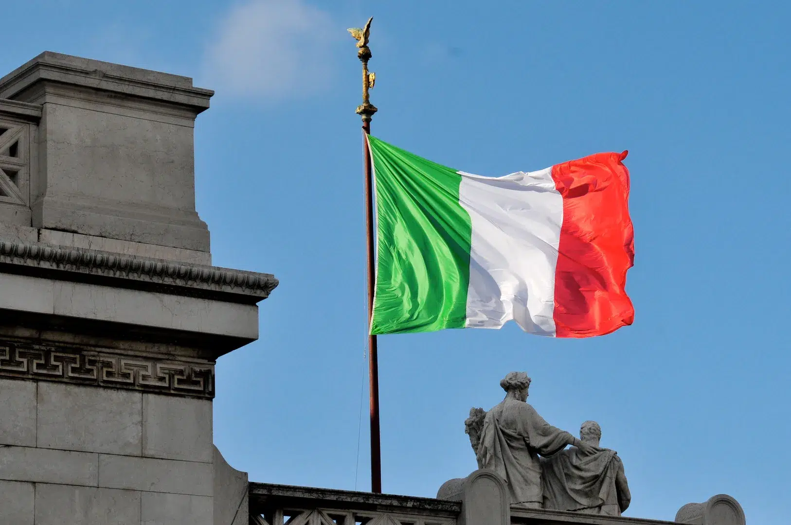 Italia va introduce o taxă de 2.000 de euro pe an pentru serviciile medicale
