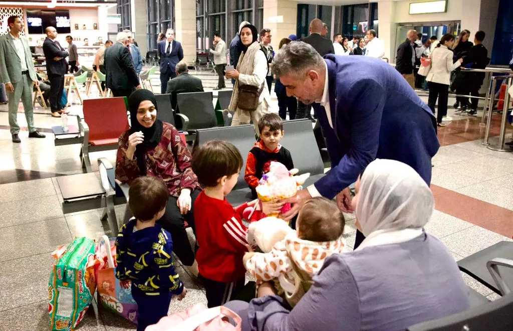 Premierul Marcel Ciolacu a recuperat 129 de români din Fâșia Gaza
