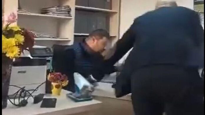 Primarul Iulius Bedea din Simeria, Hunedoara, scandal cu un angajat