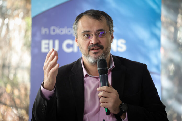 Cristian Ghinea a depus o cerere la DNA referitoare la achiziția BMW