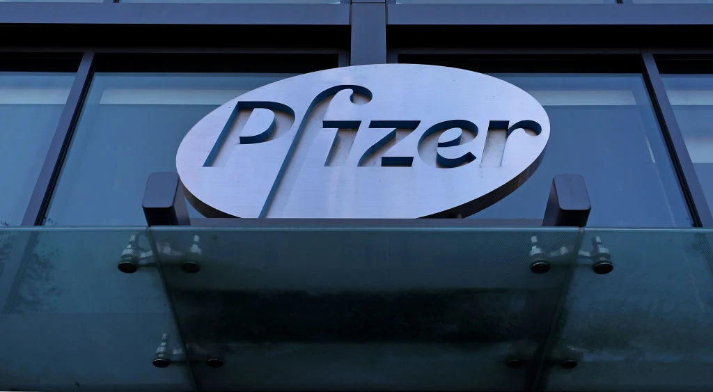 Compania farmaceutică Pfizer, a dat în judecată guvernul Ungariei