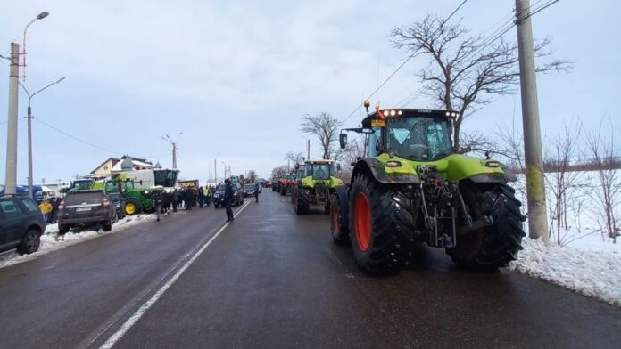 Parlamentul, chemat să legifereze concesiile Guvernului făcute agricultorilor și transportatorilor