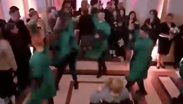 Paranghelie la Spitalul Colțea, cu muzică și alcool: moment „artistic” cu dansuri în scaun cu rotile. Cum s-a desfășurat petrecerea cu ștaif în disprețul legii