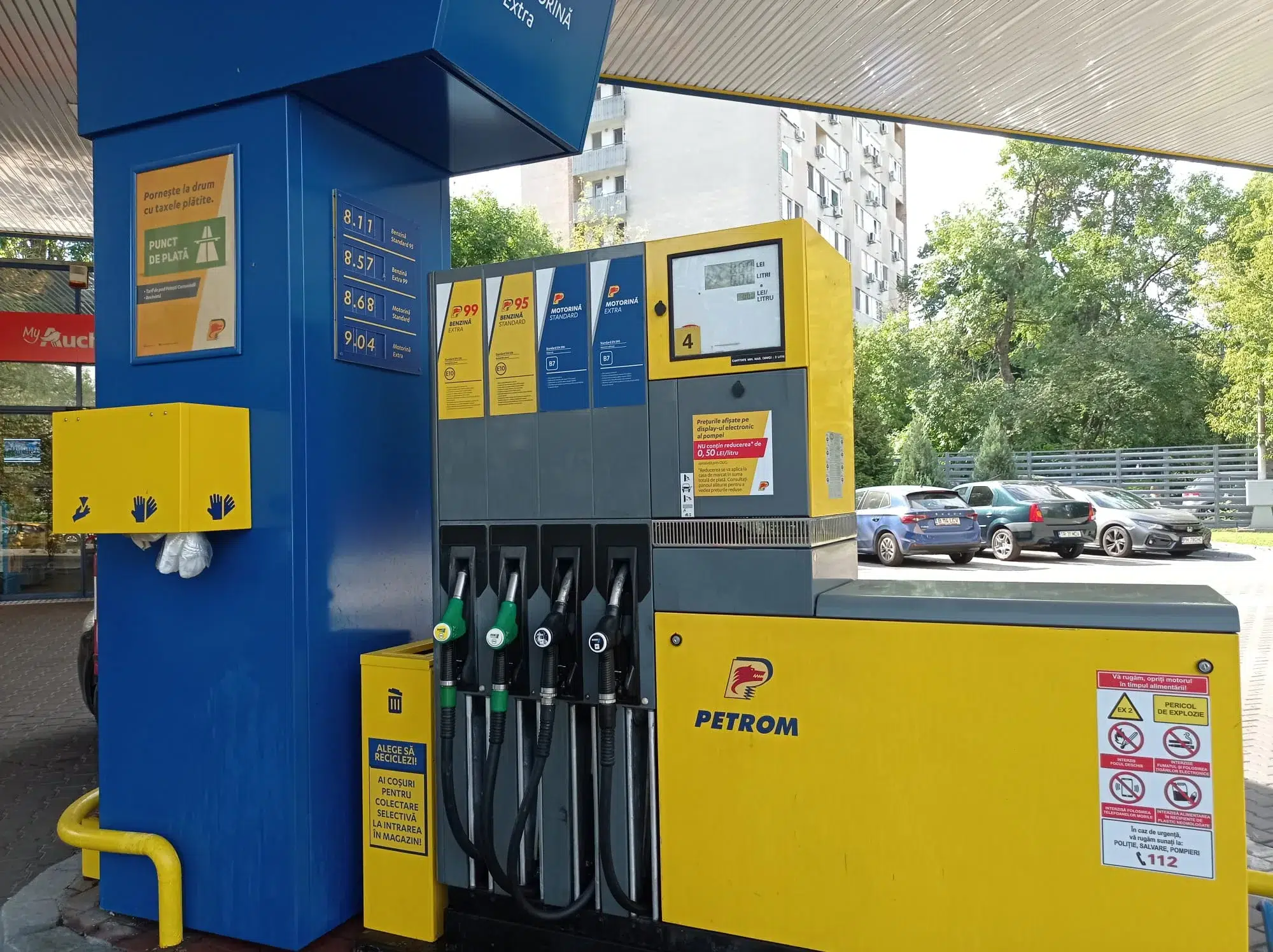 Prețul mediu al unui litru de benzină. Cât au ajuns să coste benzina și motorina în martie 2024