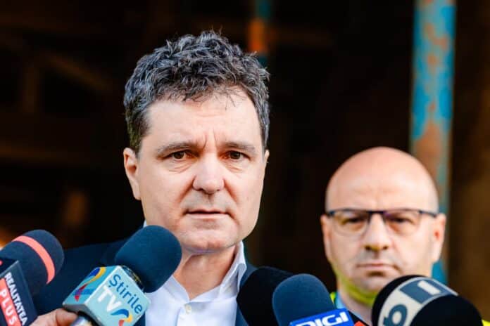 Nicușor Dan a luat avans față de Piedone. Diferență de 11% în cel mai recent sondaj INSCOP