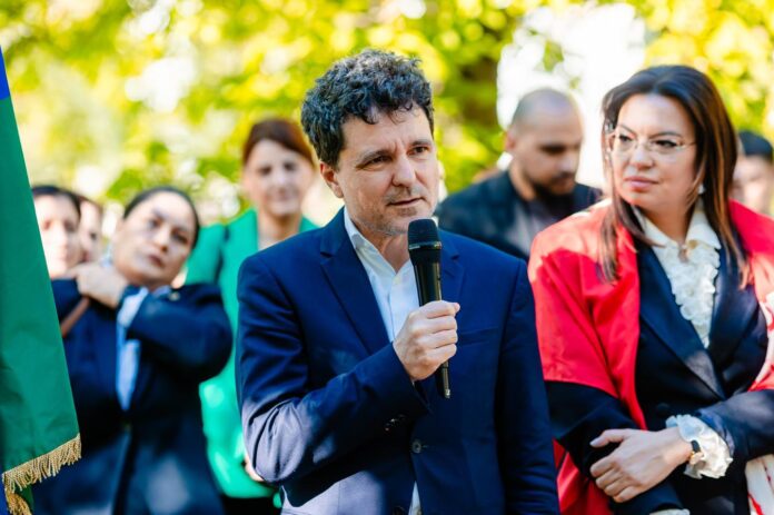 Nicușor Dan vrea să se „bată” în cifre cu Cătălin Cîrstoiu, după ce l-a „diagnosticat” cu lene: „Să vedem proiectele pentru Capitală. Concursul de metafore mai târziu