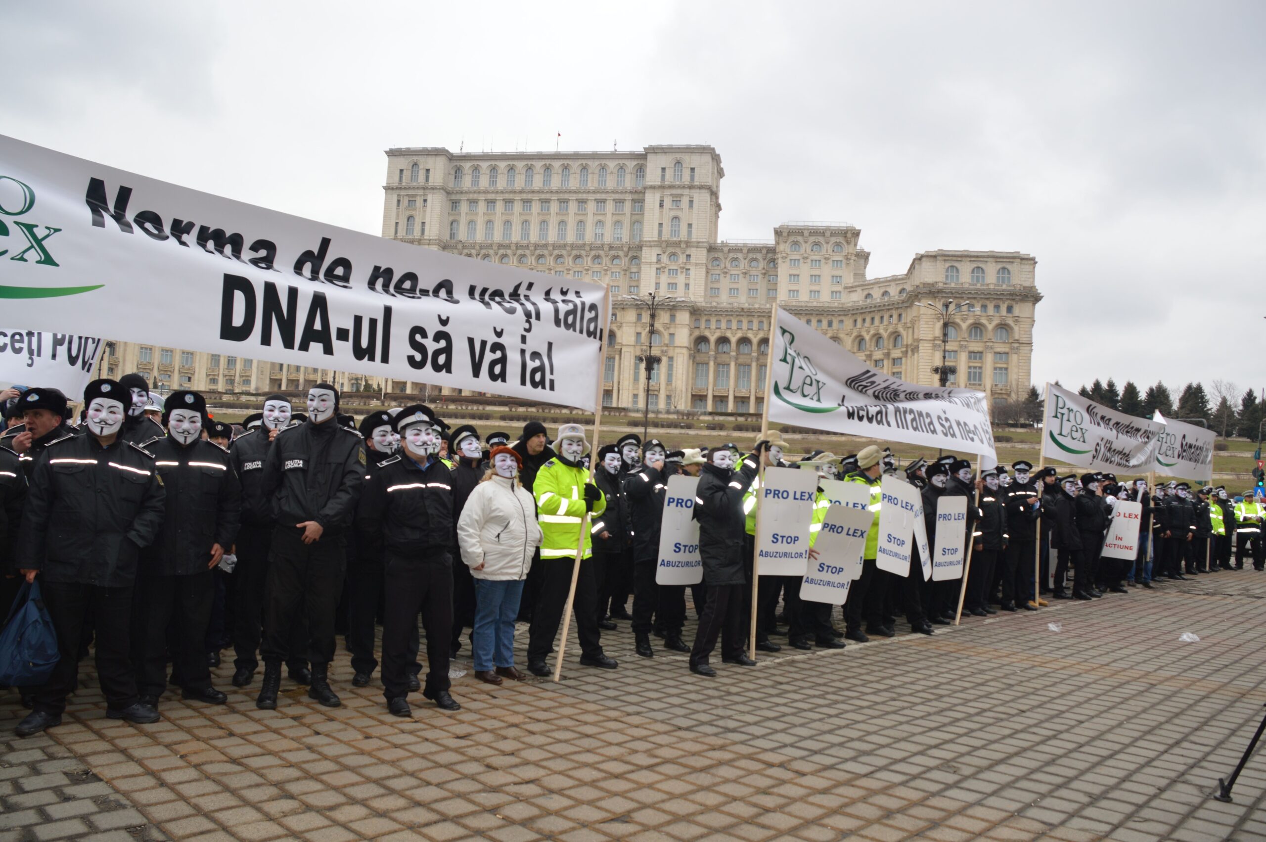 Protestul polițiștilor locali. Vor spor de 75% din salariu pentru zilele de weekend și sărbători lucrate