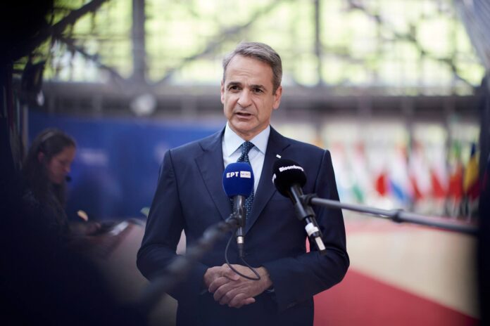 Controversă în Grecia: Guvernul Mitsotakis introduce săptămâna de muncă de șase zile, stârnind proteste