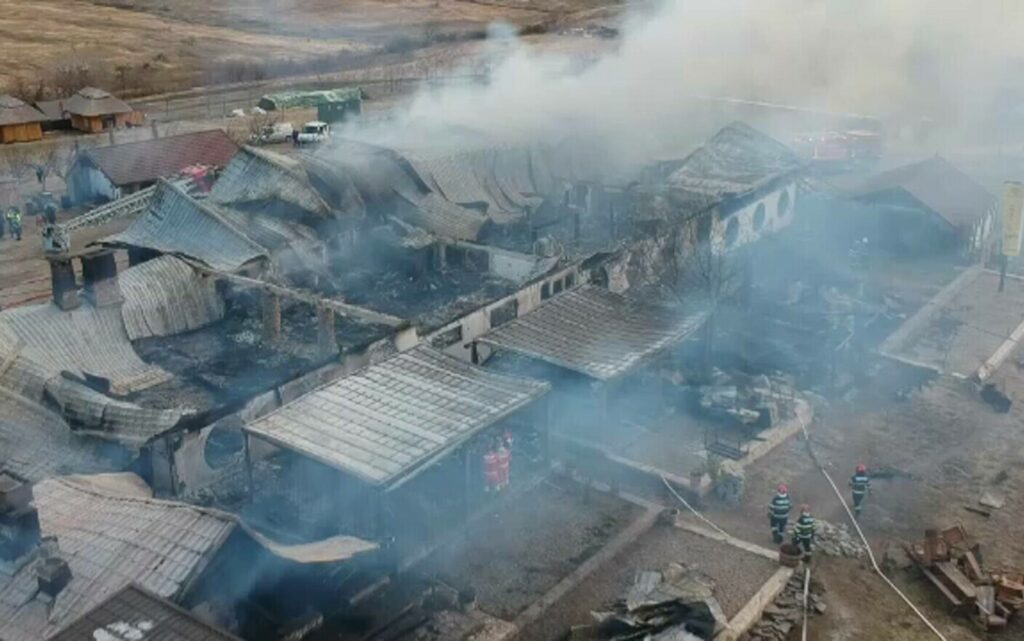 Ferma Dacilor se redeschide, la 7 luni după incendiul devastator: „funcționăm pe grătare, în aer liber”