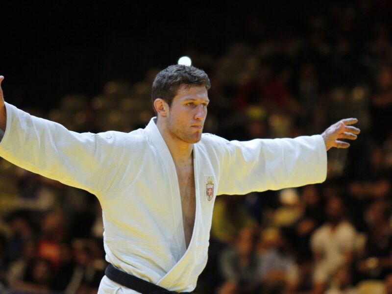 Controversă în lumea judo-ului: Campion mondial suspendat pentru că și-a făcut semnul crucii la Jocurile Olimpice"