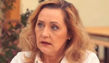 O nouă gafă marca USR. Elena Lasconi încurcă posturile de televiziune și spune că este „în direct”, deși nu se află în platou 2 elena lasconi vrea mandat de 5 ani pentru primari in 4 ani nu poti sa demonstrezi 924930