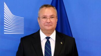 VIDEO Ciucă, mobilizare la vot pe un clip copiat după melodia Ligii spaniole de fotbal, care promovează un mesaj anti rasism cu sloganul „suntem toți în aceeași echipă” 1 Nicolae Ciucă se consideră complet independent: „nu am fost și n-am să fiu niciodată manipulat”