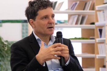 SURSE Nicușor Dan își va anunța candidatura la președinție ca independent 1 Tensiuni la Guvern cu Nicușor Dan, pe tema traficului haotic din Capitală. S-au găsit doar soluții minore