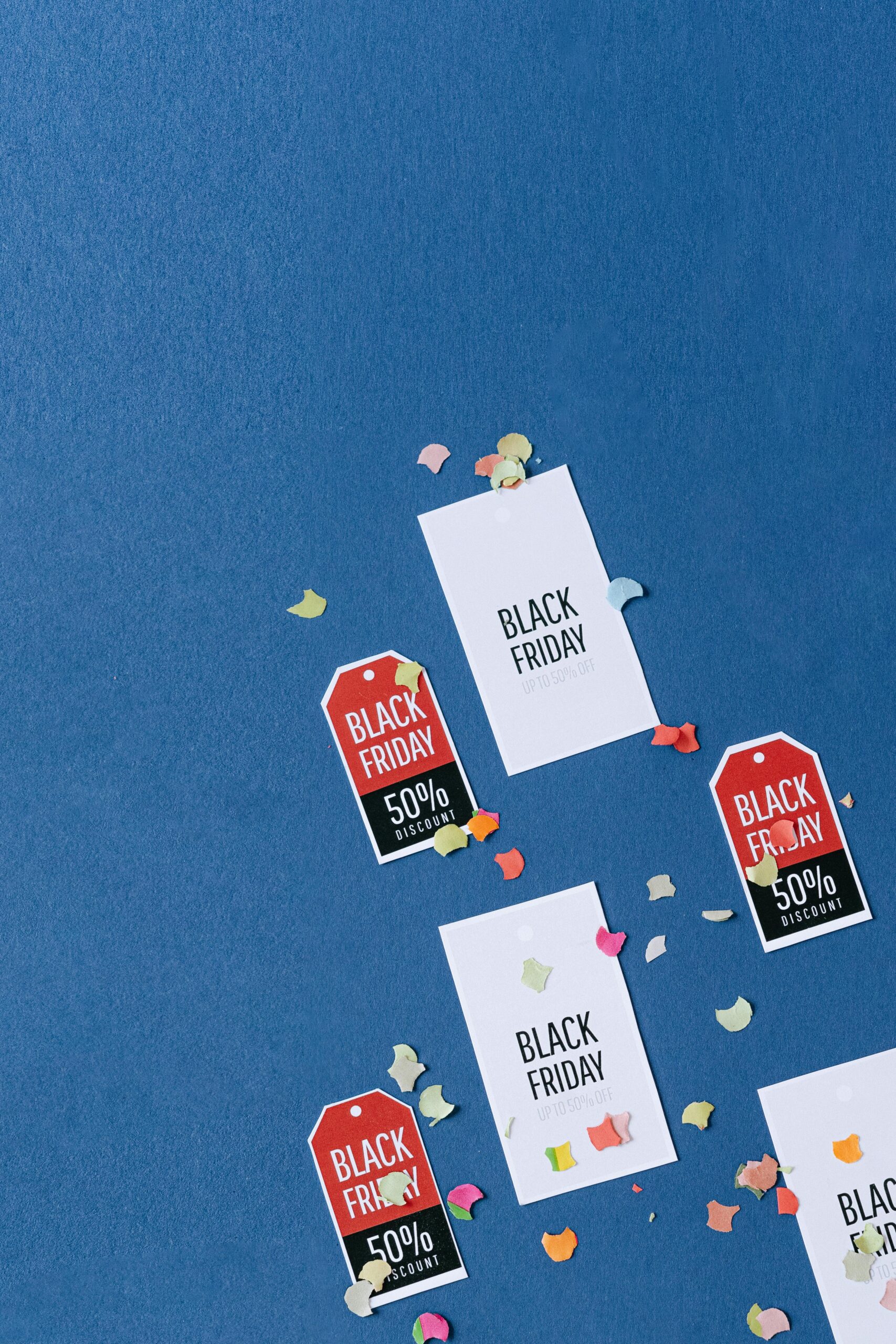 Black Friday a început deja la evoMAG. Trei episoade de reduceri, în 3 săptămâni. Ce mai mare campanie de vânzări !