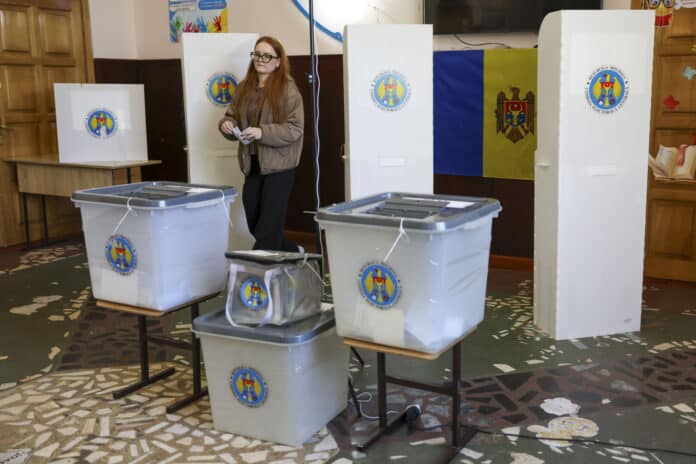 Amenințări cu bombă, incidente și presiuni la alegerile din Republica Moldova. Au fost chiar și la București