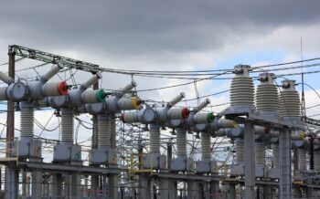 Plângerile „băieților deștepți din energie” au ajuns la Curtea Constituțională. Supraimpozitarea traderilor de energie și gaze din România, pretins neconstituțională 2 Plângerile „băieților deștepți din energie” au ajuns la Curtea Constituțională. Supraimpozitarea traderilor de energie și gaze din România, pretins neconstituțională