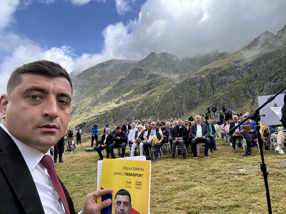 George Simion a jurat cu mâna pe Biblie că nu va băga România în război: „nu suntem pregătiţi pentru asta”