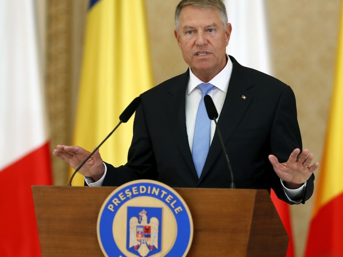 Mesajul lui Klaus Iohannis către Maia Sandu, după ce a câștigat alegerile din Republica Moldova. „România rămâne cel mai implicat susținător”