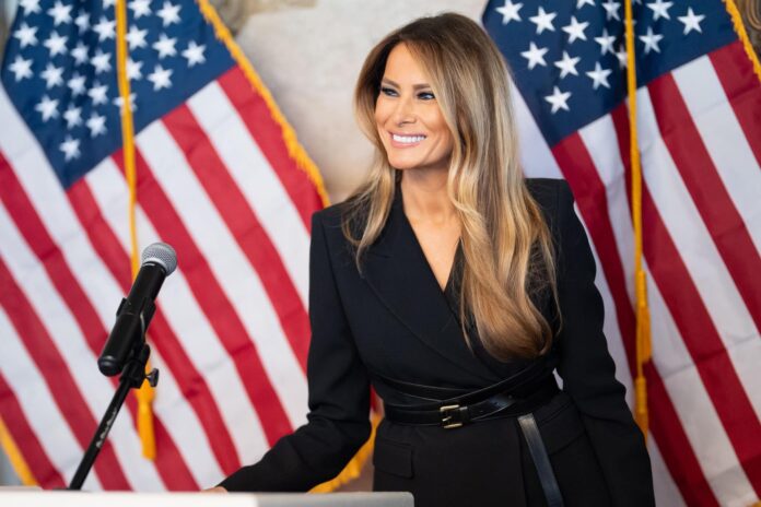 Melania Trump, dedicată să protejeze libertatea cetățenilor americani Vrea ca cele mai strălucite minți din țară să „împingă națiunea înainte”