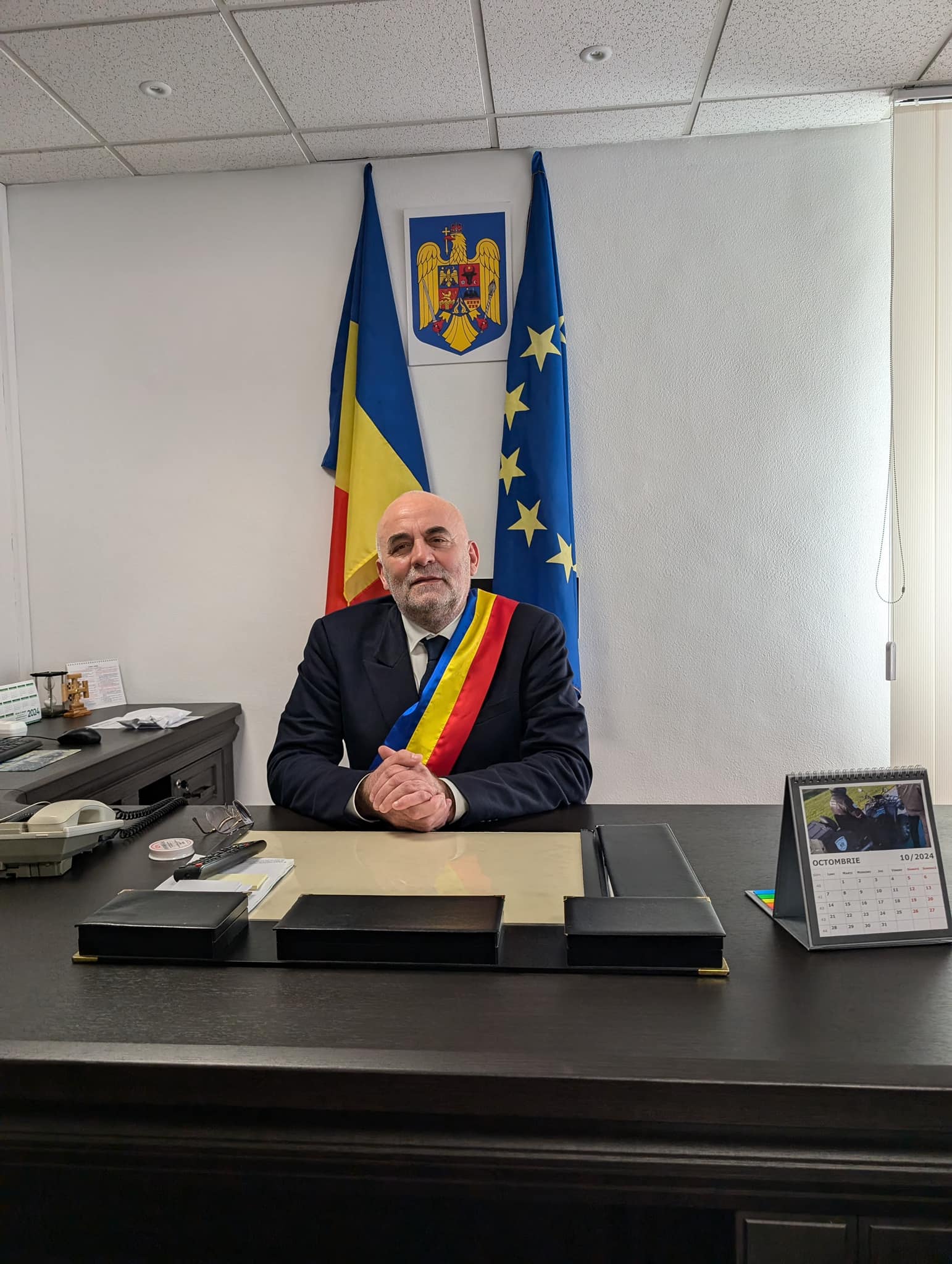 Primăria care are datorii de 335 de ori mai mari decât veniturile. Primarul zice că a ajuns în situația „urechilor de elefant”