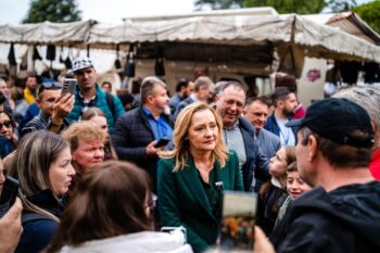 Elena Lasconi respinge suprataxarea populației pentru „peticirea” bugetului. „Cetățenii cinstiți nu merită creșteri de taxe peste noapte” 4 Elena Lasconi respinge suprataxarea populației pentru „peticirea” bugetului. „Cetățenii cinstiți nu merită creșteri de taxe peste noapte”