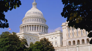 Senatori americani condamnă ingerințele Rusiei în alegerile prezidențiale din România: „SUA sprijină România” 1 Senatori americani condamnă ingerințele Rusiei în alegerile prezidențiale din România: „SUA sprijină România”