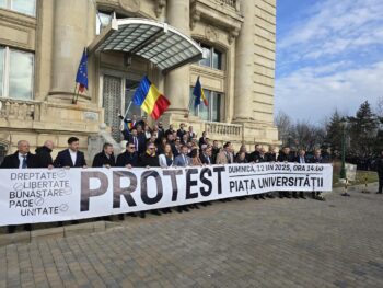 George Simion: România a devenit o dictatură odată cu decizia CCR de anulare a alegerilor. Protest masiv în fața CCR 1 George Simion: România a devenit o dictatură odată cu decizia CCR de anulare a alegerilor. Protest masiv în fața CCR