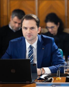 Sebastian Burduja explică cum România dă gaz și curent Moldovei, pe bani. Nu a zis însă și câți bani 4 Sebastian Burduja explică cum România dă gaz și curent Moldovei, pe bani. Nu a zis însă și câți bani