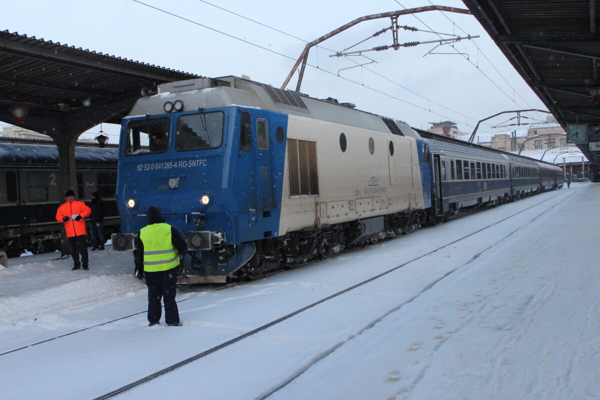 Tren CFR Călători