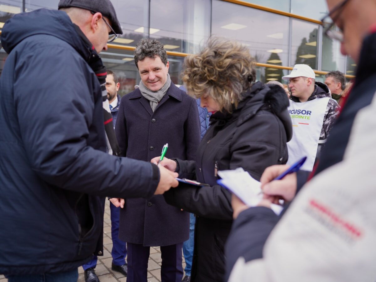 https://lumeapolitica.ro/actualitate/nicusor-dan-declarat-favorit-la-alegerile-prezidentiale-in-fata-lui-calin-georgescu-cotatiile-pe-cea-mai-mare-piata-de-predictii-din-lume/