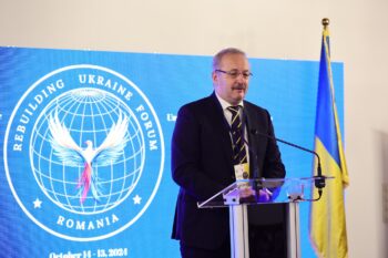 Vasile Dîncu anunță candidații cu cele mai mari șanse de a intra în turul doi: „Lumea se bate pe 4 milioane de voturi, electoratul suveranisto-izolaționist, dar pe restul de 10 milioane de alegători nu prea-i bagă nimeni în seamă” 18 Vasile Dincu