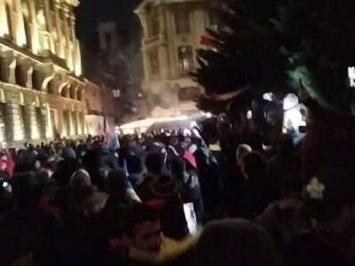 Violențe la protestul după respingerea candidaturii lui Georgescu