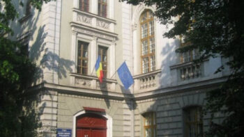 Colegiul care testează săptămâna de școală de patru zile pentru absolvenți 2 Colegiul Național „Mihai Eminescu" din Oradea
