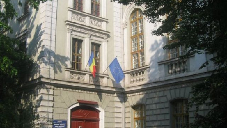 Colegiul Național „Mihai Eminescu" din Oradea