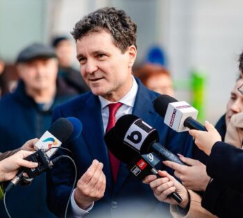 Nicușor Dan acuză Biroul Electoral Central de dublu standard și cenzură: „restrângerea libertăților democratice ale fiecărui cetățean căruia îi este interzisă opinia politică” 2 Nicușor Dan, primarul Capitalei