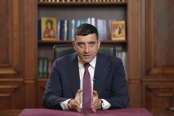 AUR acuză TVR că „acţionează ca o extensie mediatică a candidatului sistemului – Nicuşor Dan”, după ce a anunțat că organizează două emisiuni de dezbatere electoral 2 George Simion mesaj video dupa ce a castigat clar primul tur al alegerilor prezidentiale 1