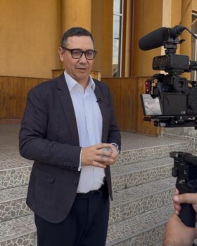 AUR exclude colaborarea cu Victor Ponta: "E un trădător politic, un impostor lipsit de principii" 6 Victor Ponta, fost candidat la prezidențiale