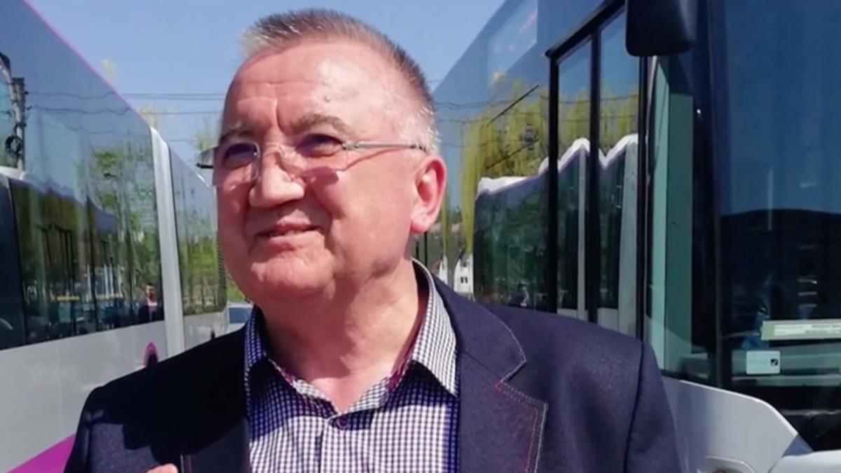 pensionarul din cluj care este si bugetar de lux castiga peste 9 500 de euro pe luna si conduce o companie de stat de trei decenii 995744